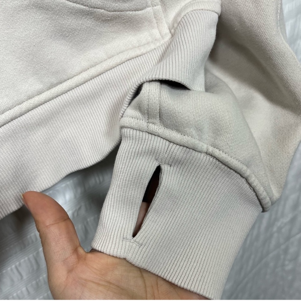 Lululemon Scuba Hoodie Half Zip Heathered
Bone/Cream Size XS/S - Picture 10 of 14